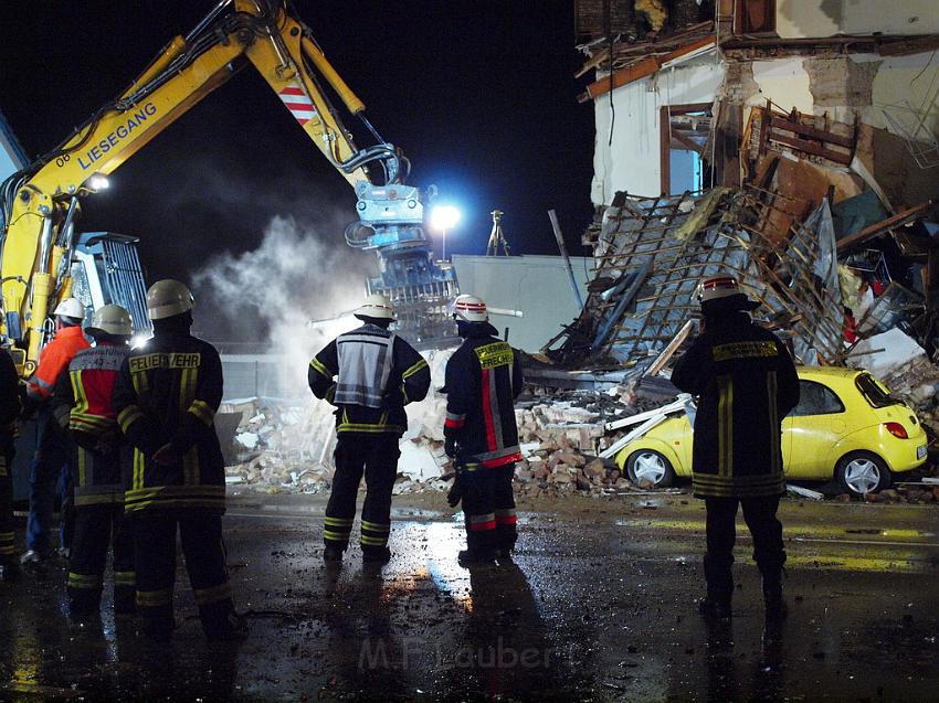 Hausexplosion Bruehl bei Koeln Pingsdorferstr P231.JPG